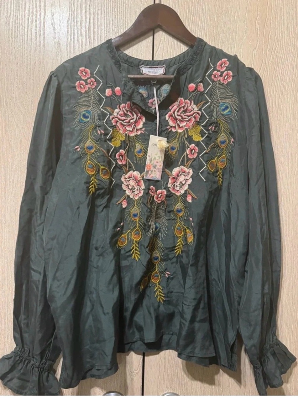 BEAUTIFUL JOHNNY WAS GREEN SILK QUITO VICTORIAN PRAIRIE BLOUSE
 NEW WITH TAGS - Picture 10 of 11